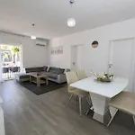Vakantiehuis Beachfront Corluka Kaštela