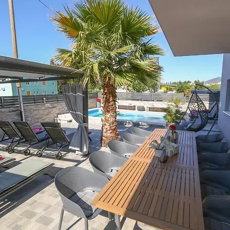 Beachfront Corluka * Kaštela