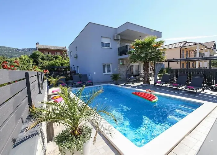 Prázdninový dům Beachfront Corluka Kaštela